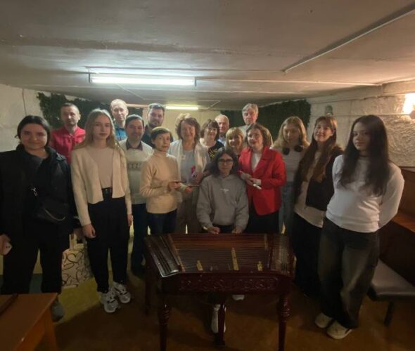 СЛОБОЖАНСЬКА ФАНАТЗІЯ ПОДАРУВАЛА МАГІЮ ЦИМБАЛІВ